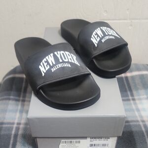 Balenciaga Black Slide Sandals Casual Comfort